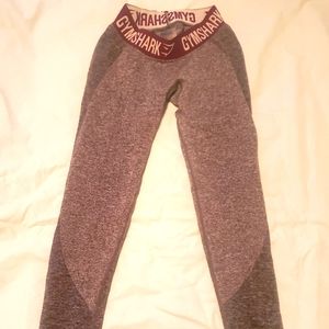 Gymshark Women's Dry Leggings Size Small Gray Burgund Athletic Workout Pants P
